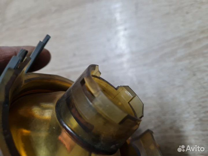 Фара противотуманная левая Volvo Xc70 B5254T2 2007