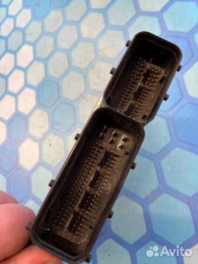 Блок управления двигателем 4F2910115K