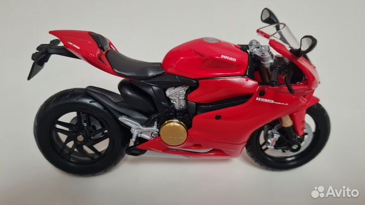 Модель мотоцикла Maisto Ducati 1199 Panigale