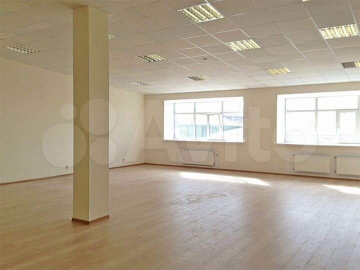 Сдам торговое помещение, 650.1 м²