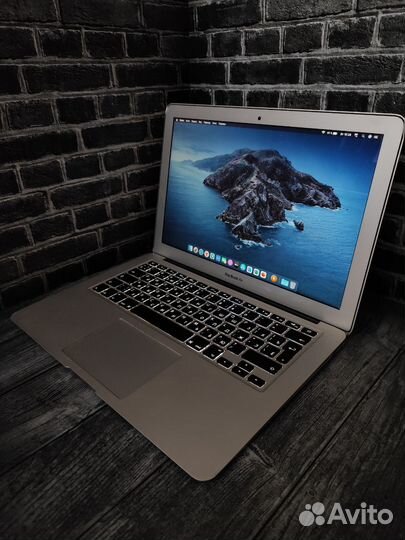 Macbook Air 13 (Core i7/озу-8gb)