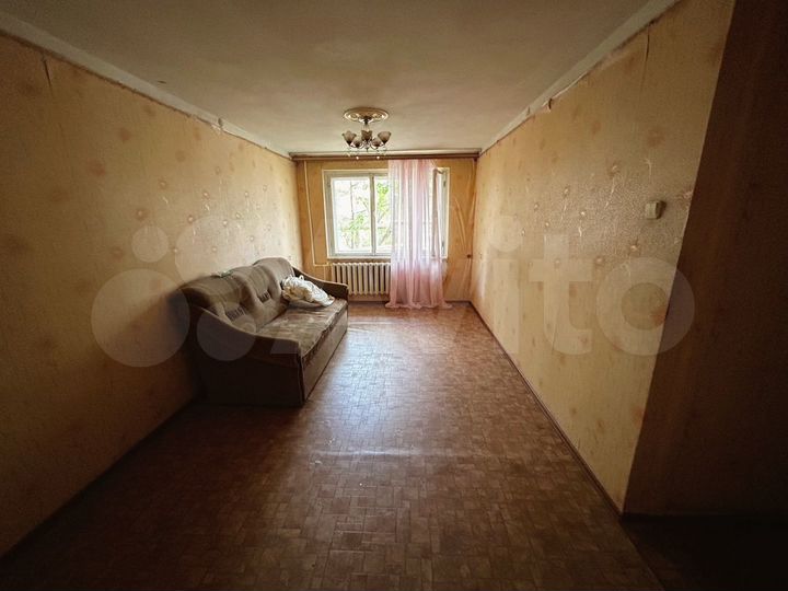 3-к. квартира, 60 м², 1/9 эт.