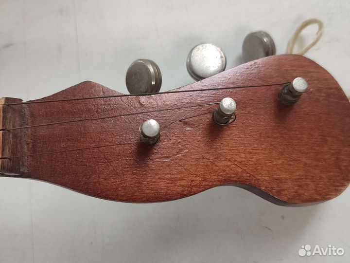 Домра СССР малая трехструнная