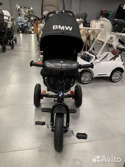 Велосипед-коляска BMW