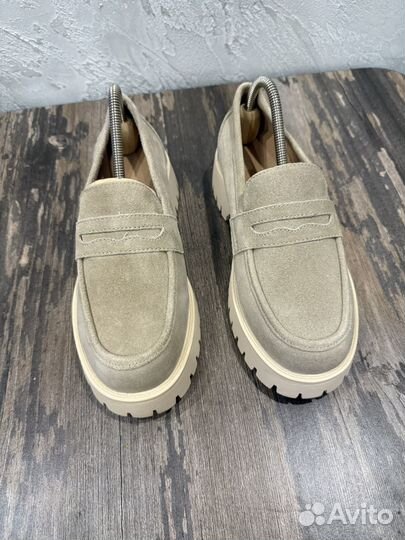Лоферы женские новые 39