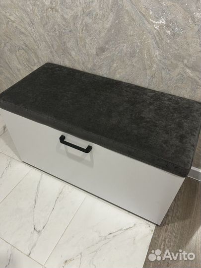 Пуфик в прихожую под обувь