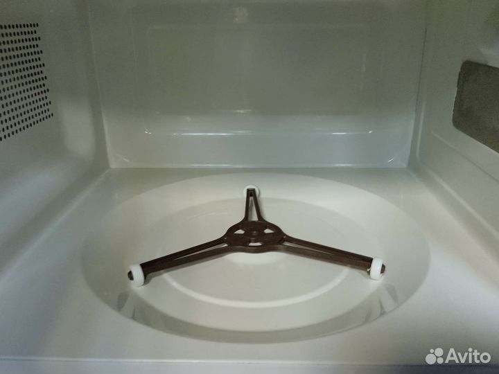 Микроволновка Tesler MM-2038