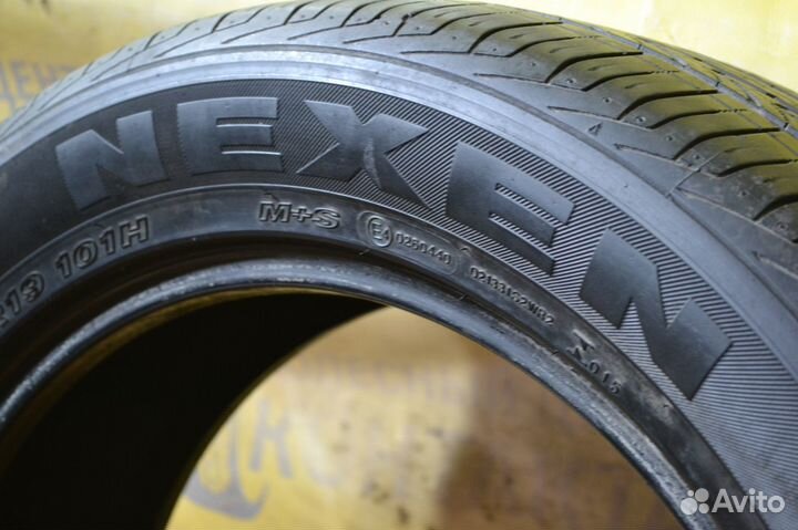 Nexen Roadian 581 235/55 R19