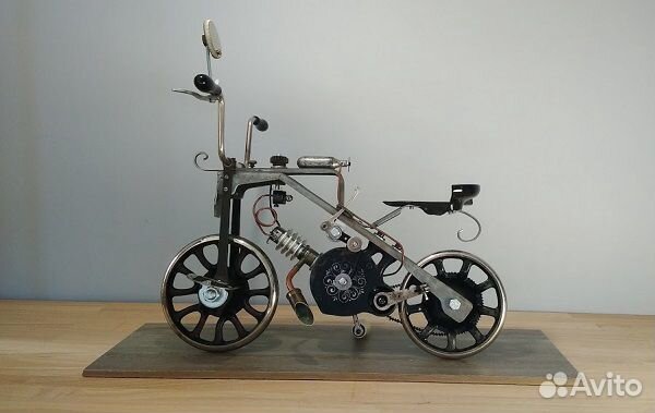 Настольный мотоцикл Зингер