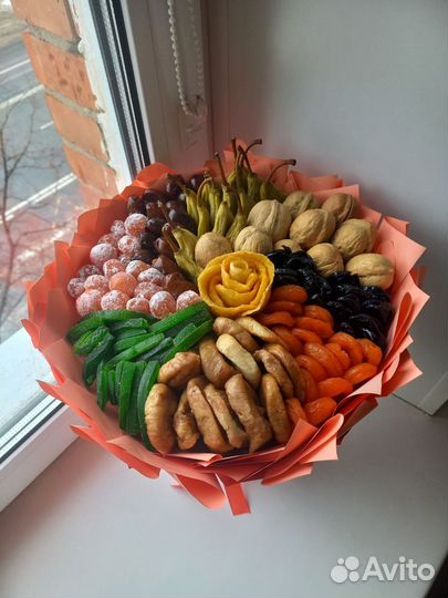Букет из сухофруктов
