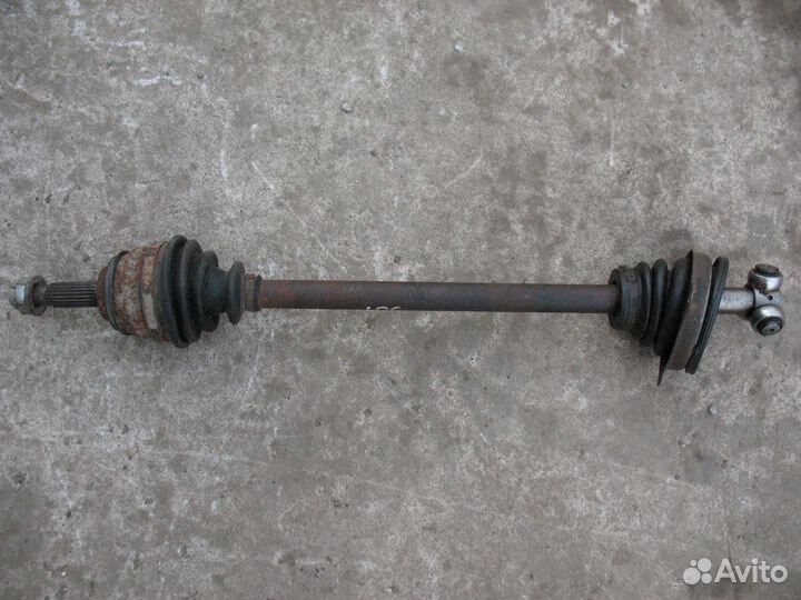 Полуось левая Renault Logan