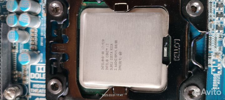 Материнская плата с процессором и памятью