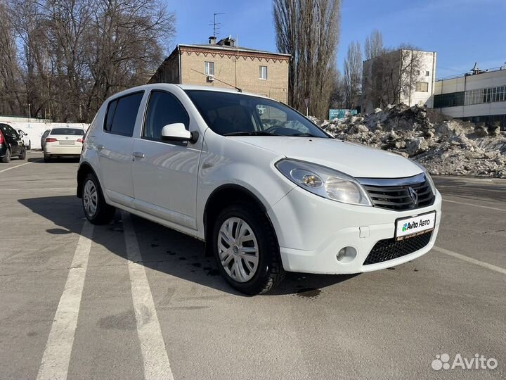 Renault Sandero 1.6 AT, 2011, 182 500 км