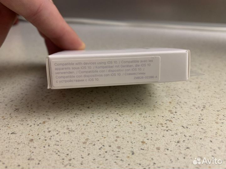 Apple Адаптер lighting to headphone jack оригинал