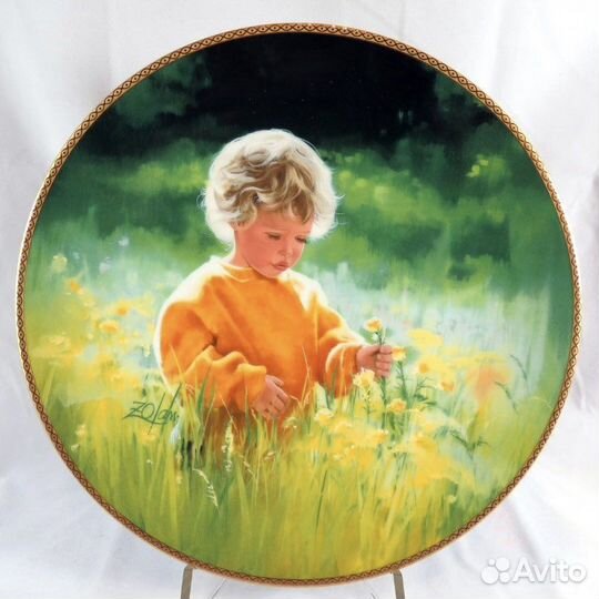 Серия тарелок «Фонд Помощи. Марш Пятаков»