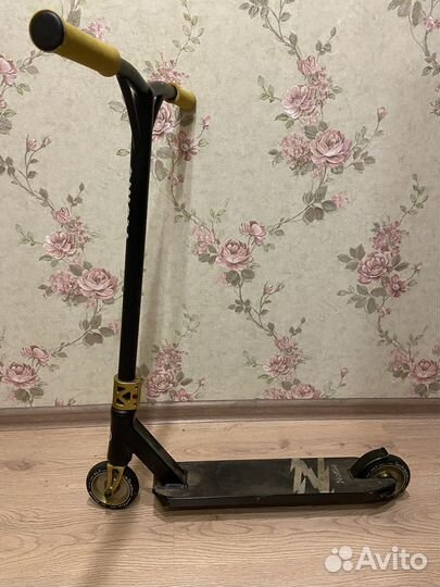 Трюковой самокат nollie