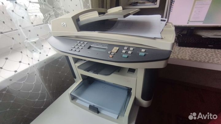 HP LaserJet M1522n мфу лазерный принтер