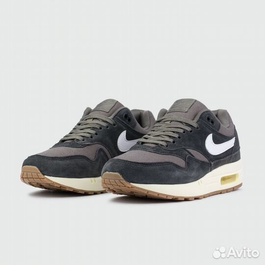 Кроссовки Nike Air Max 1