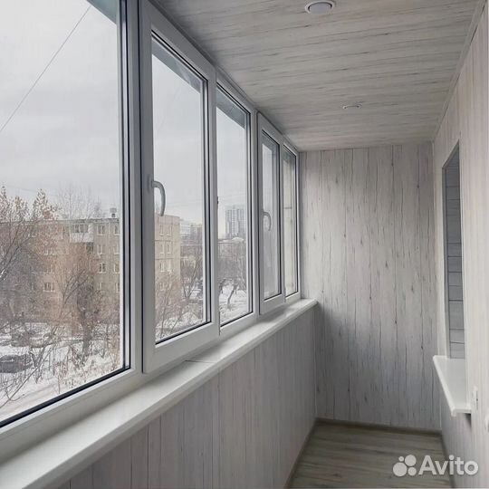 Отделка и остекление балконов в рассрочку