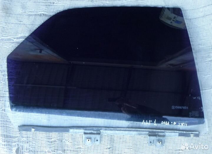 Лагуна 1 хэтчбек стекло задней правой двери