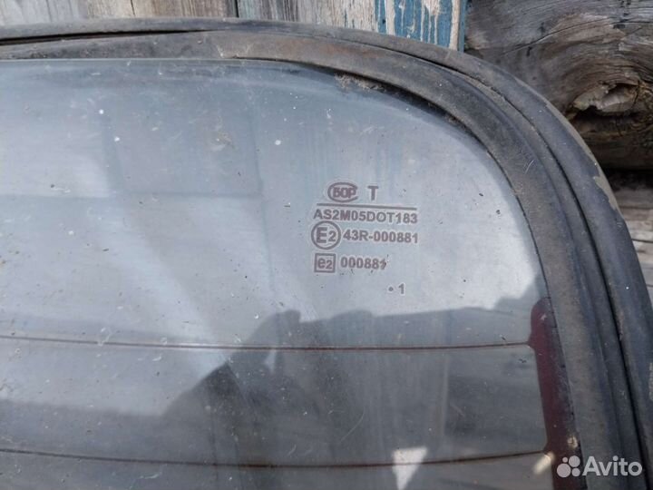 Заднее стекло ваз