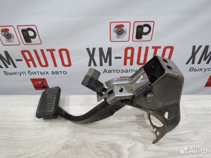 Педаль тормоза Hyundai i40