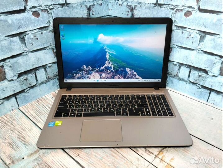 Игровой asus на i3-5005u/ GT 920m/ RAM 8/ SSD