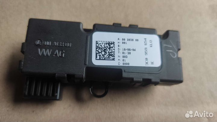 Датчик угла поворота руля 3C0959654
