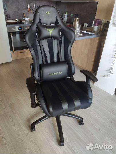 Игровое кресло zone 51 Gravity новое