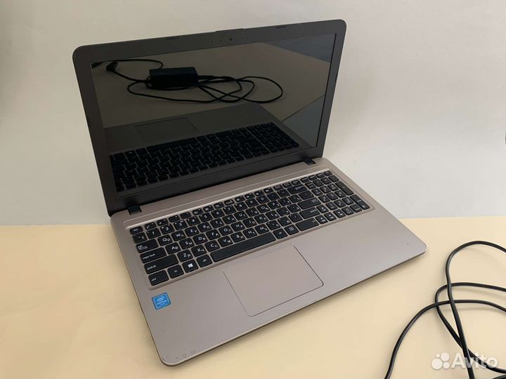 Ноутбук asus 4 ядра Игровой ноутбук asus X540S