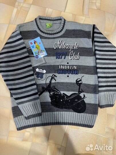 Джемпер новый