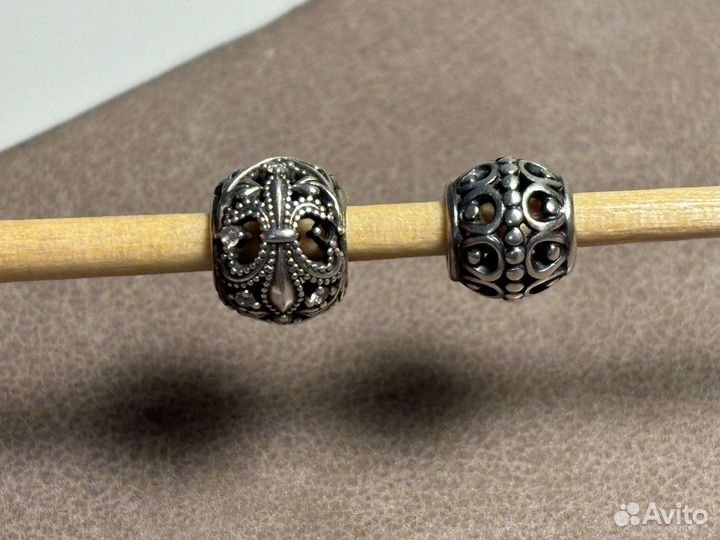 Шармы пандора pandora узор геральдическая лилия