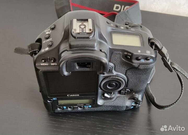 Фотоаппарат Canon Mark III eos 1D (новый аккумул.)