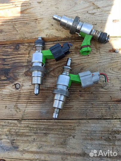 Форсунка тойота toyota авенсис 1az-fse 2azfse