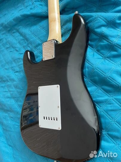 Электрогитара