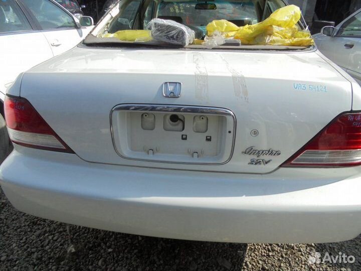 Крышка багажника Honda Inspire UA3 C32A 1995/12