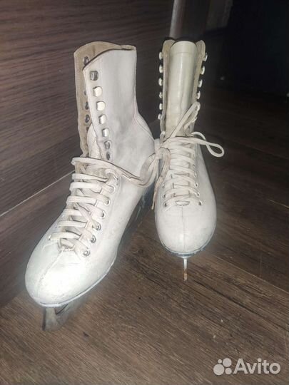 Фигурные коньки botas