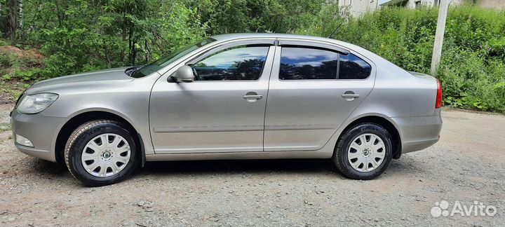 Skoda Octavia 1.6 AT, 2011, 139 100 км