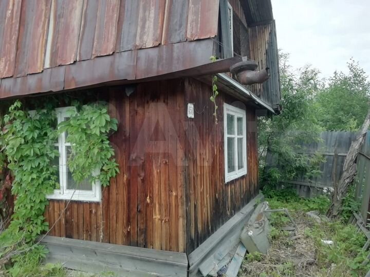 Дом 35 м² на участке 7 сот.