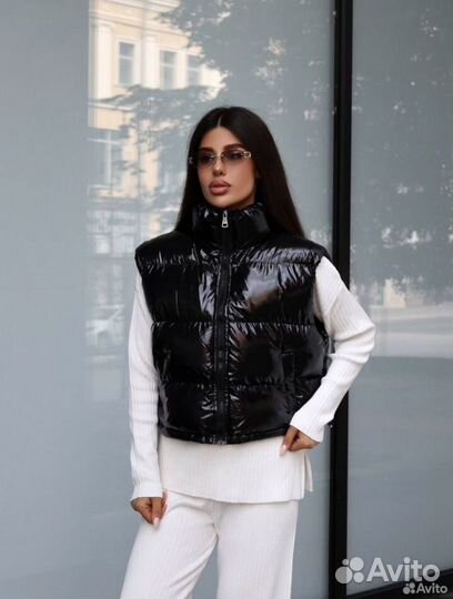 Жилетка лаковая Корея размер L