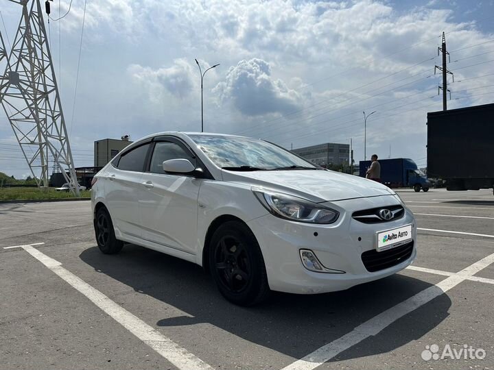 Hyundai Solaris 1.6 AT, 2012, 89 000 км