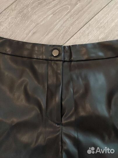 Шорты женские кожаные новые