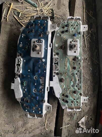 Панель приборов subaru legacy