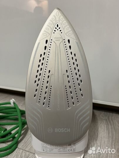 Утюг Bosch sensixx DA70