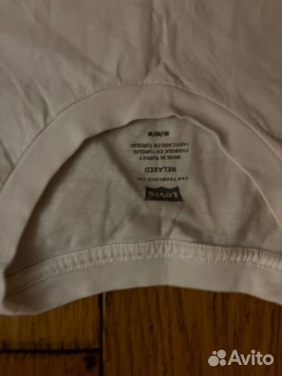 Футболка levis