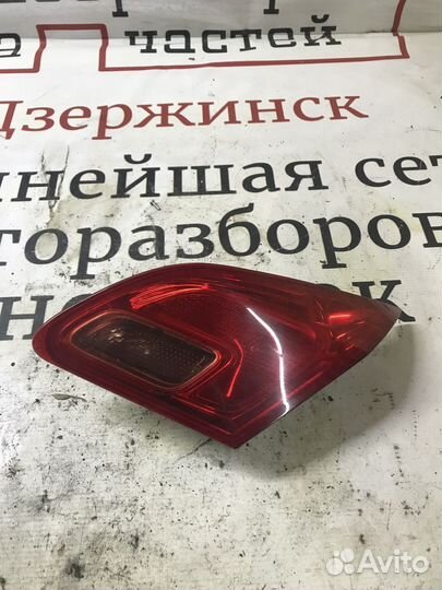 Фонарь задний внутренний правый Opel Astra