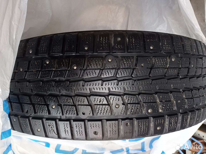 Dunlop SP Winter Ice 01 205/60 R16