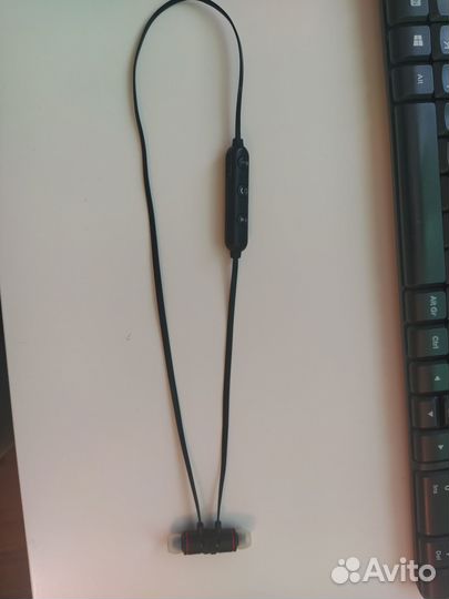 Bluetooth гарнитура наушники
