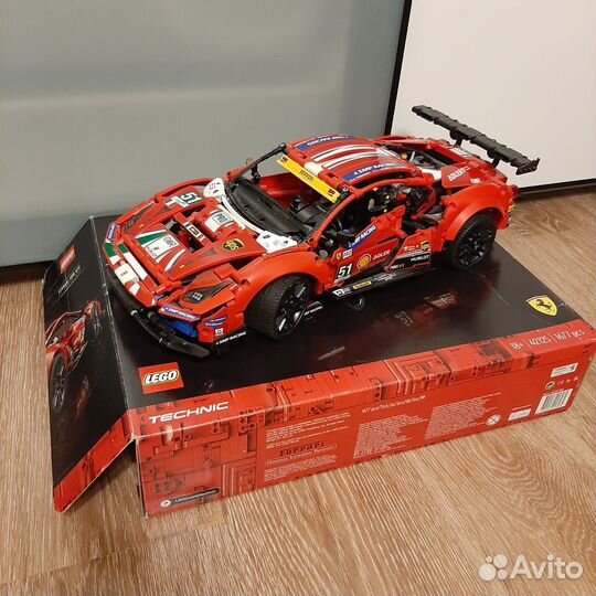 Конструктор Lego Technic 42125 Ferrari 488 GTE