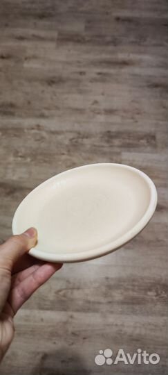 Большой цветочный горшок